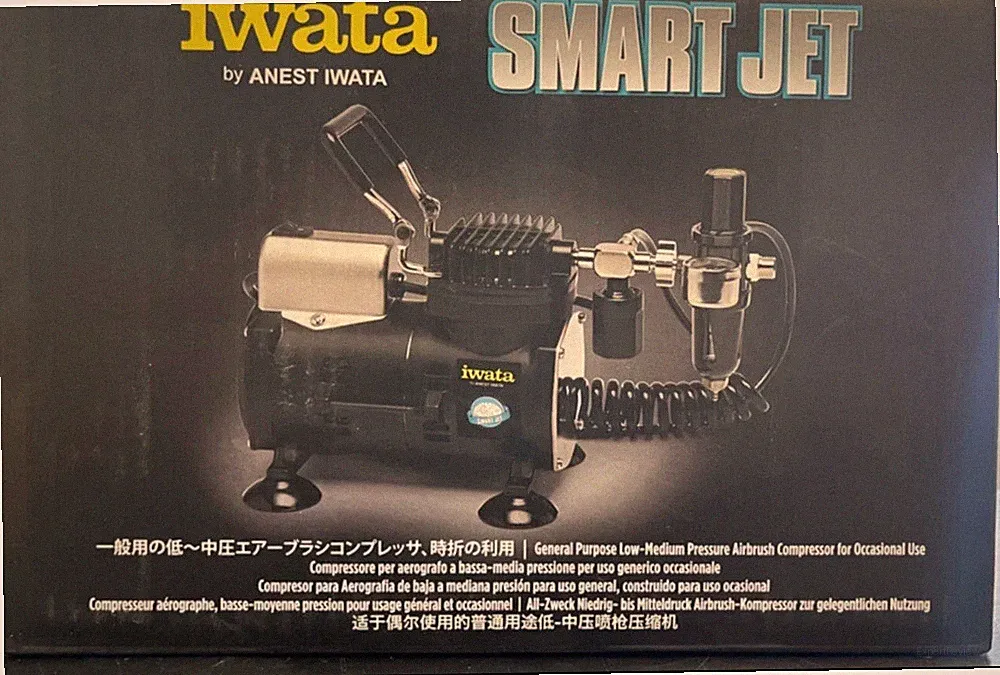 Iwata Airbrushes Smart Jet oil-less piston air Compressor IWAIS850 + Hoses 400