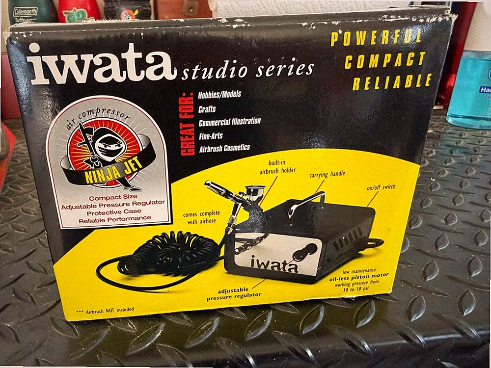 Iwata Is35m Studio Series Ninja Jet Air Compressor