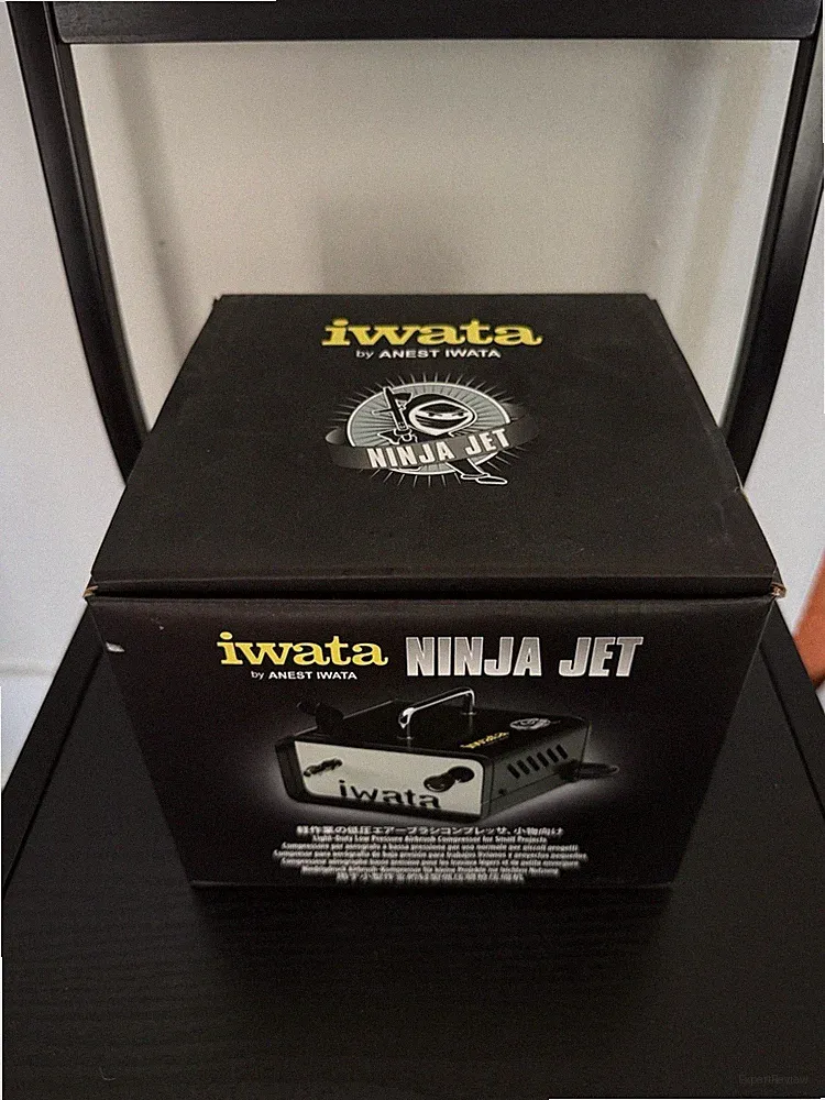 Iwata Ninja Jet Air Compressor Is35m Studio Series with Extra Hoses